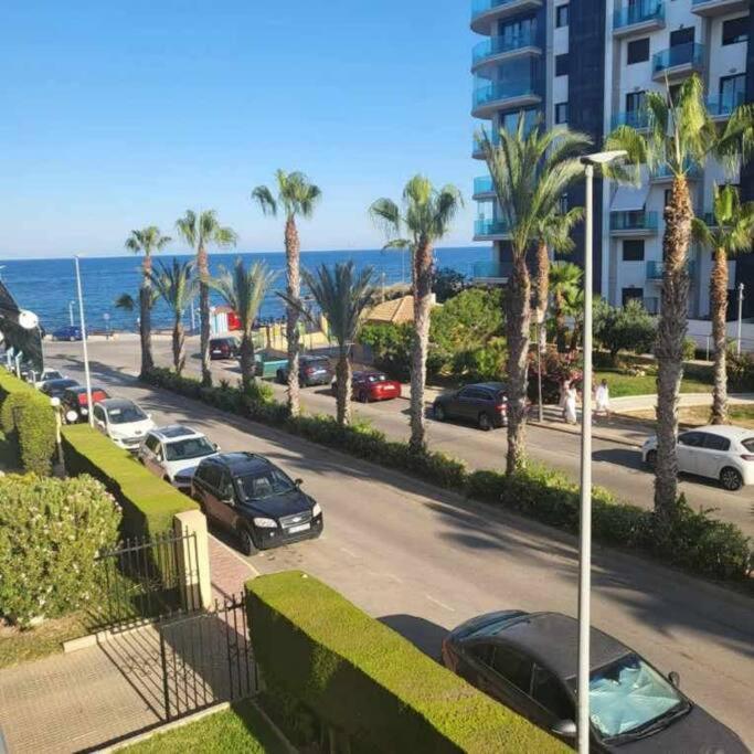 Apartament Punta Prima ตอร์เรเวียคา ภายนอก รูปภาพ